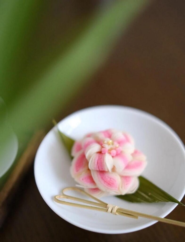 Taishan Haitang Pastry: A Bite of Mountain Magic