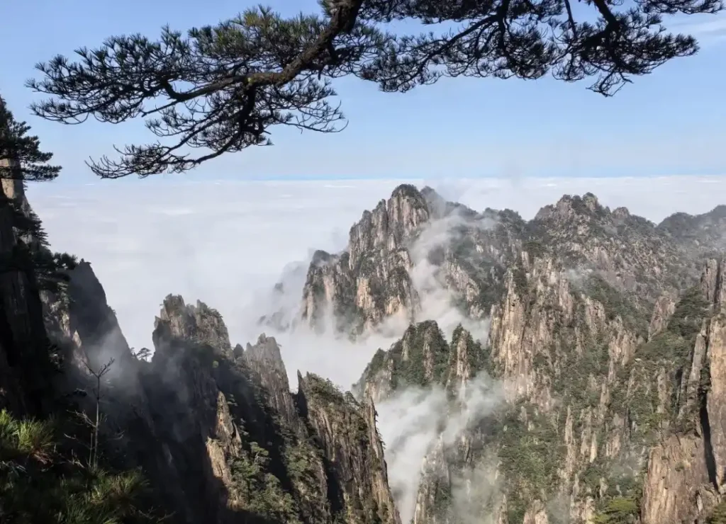 huangshan mountain sea of clouds